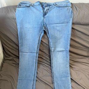 Hugo Boss slim fit 36/32 jeans
